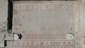 Pompeiopolis’te binlerce yıllık miras gün ışığına kavuştu. 105 metrekalik mozaik ortaya çıktı