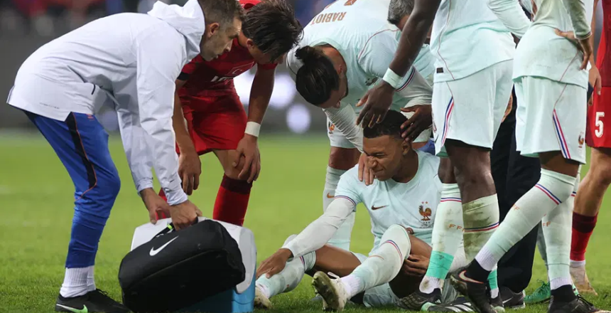 Real Madrid’de şok. Kylian Mbappe, 25 Ekim’deki El Clasico’yu kaçırabilir