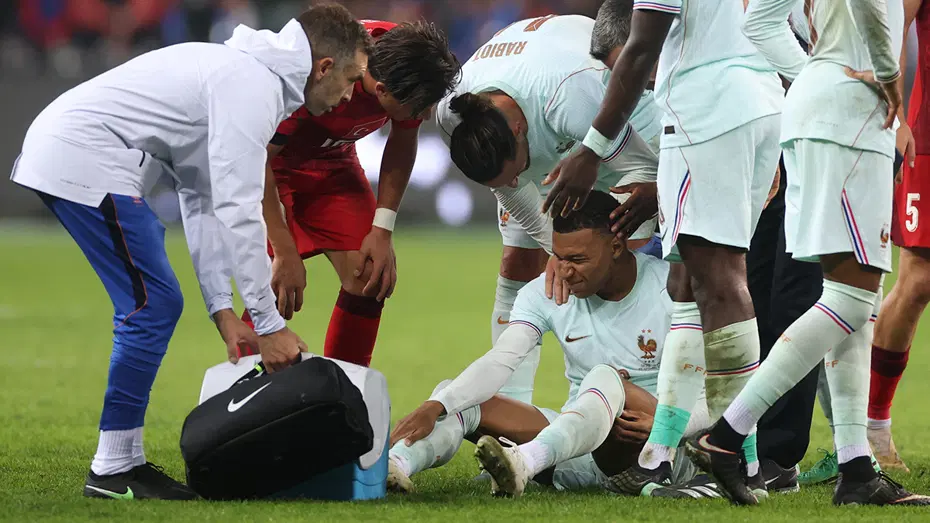 Real Madrid’de şok. Kylian Mbappe, 25 Ekim’deki El Clasico’yu kaçırabilir