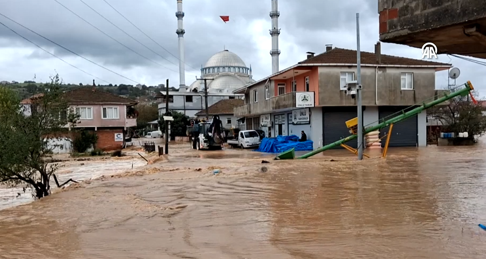 Sakarya’da 2 günlük sağanak: Metrekareye 150 kilograma yağış düştü