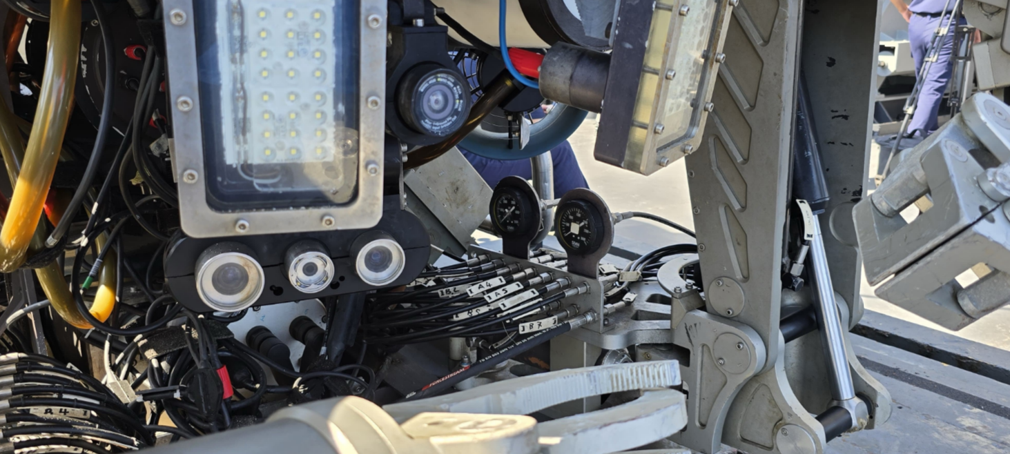 TCG Işın gemisi bölgede. Girne’deki feribot faciasında geminin enkazına robotla dalış yapılacak