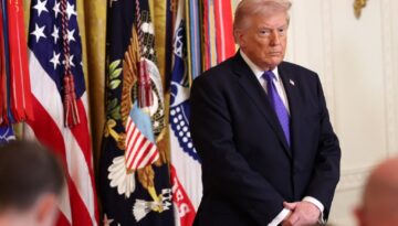 Trump: Yapay zekaya karşı hastalıklı bir komplo yürütülüyor