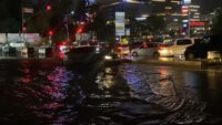 Uyarıların ardından yollar göle döndü. İstanbul’da yağış bir hafta sürecek