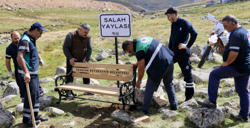 Yayla yayla olalı böyle ilgi görmedi, Salah taşının yanına bank konuldu
