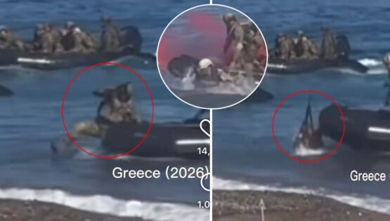 Yunan askerlerinin tatbikatı sosyal medyada viral oldu. Karaya ayak basamadan denize düştüler