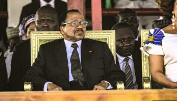 10 haftadır ortada yoktu, “Öldü” diyenler bile vardı. Kamerun’un yaşlı lideri ülkesine döndü