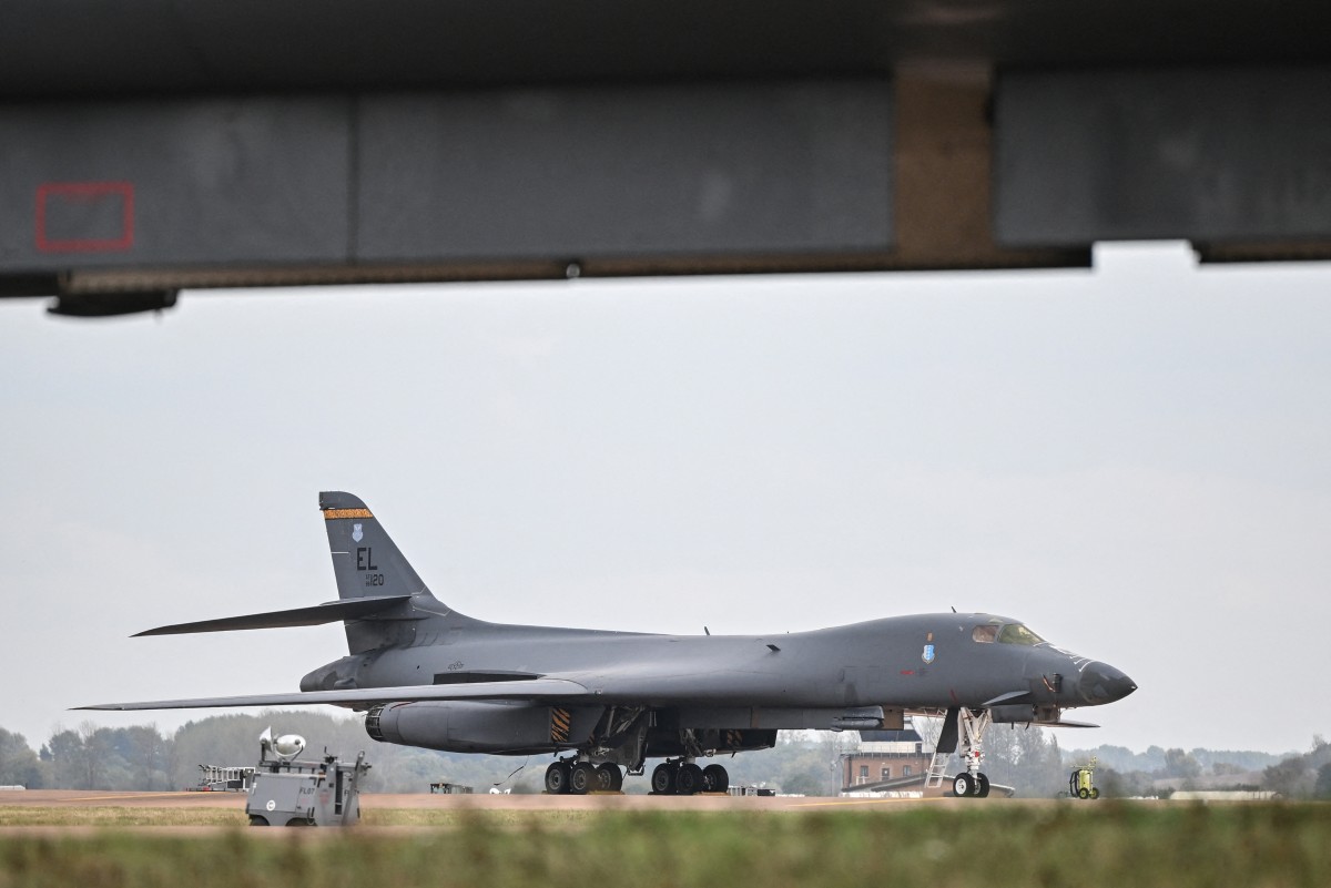 ABD, İngiltere’deki o üsten bütün B-1 bombardıman uçaklarını çekti