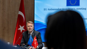 AB’den Türklere vizesiz Avrupa mesajı: “Altı kriter için üst düzey talimat verildi”