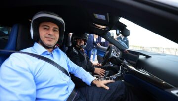 Bakan Bak, İstanbul Park’ta sürüş yaptı