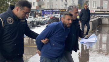 Bayrak provokasyonunun altından kendisi çıktı