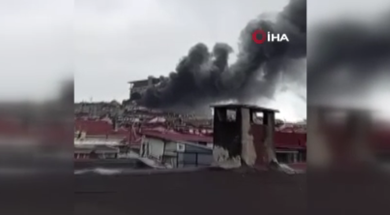 Bayrampaşa’da sanayi sitesinde yangın. Ekipler müdahale ediyor