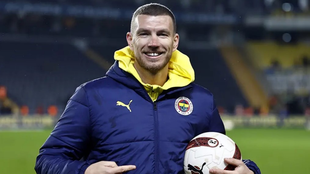 Bir dönem sona eriyor, Edin Dzeko bırakıyor