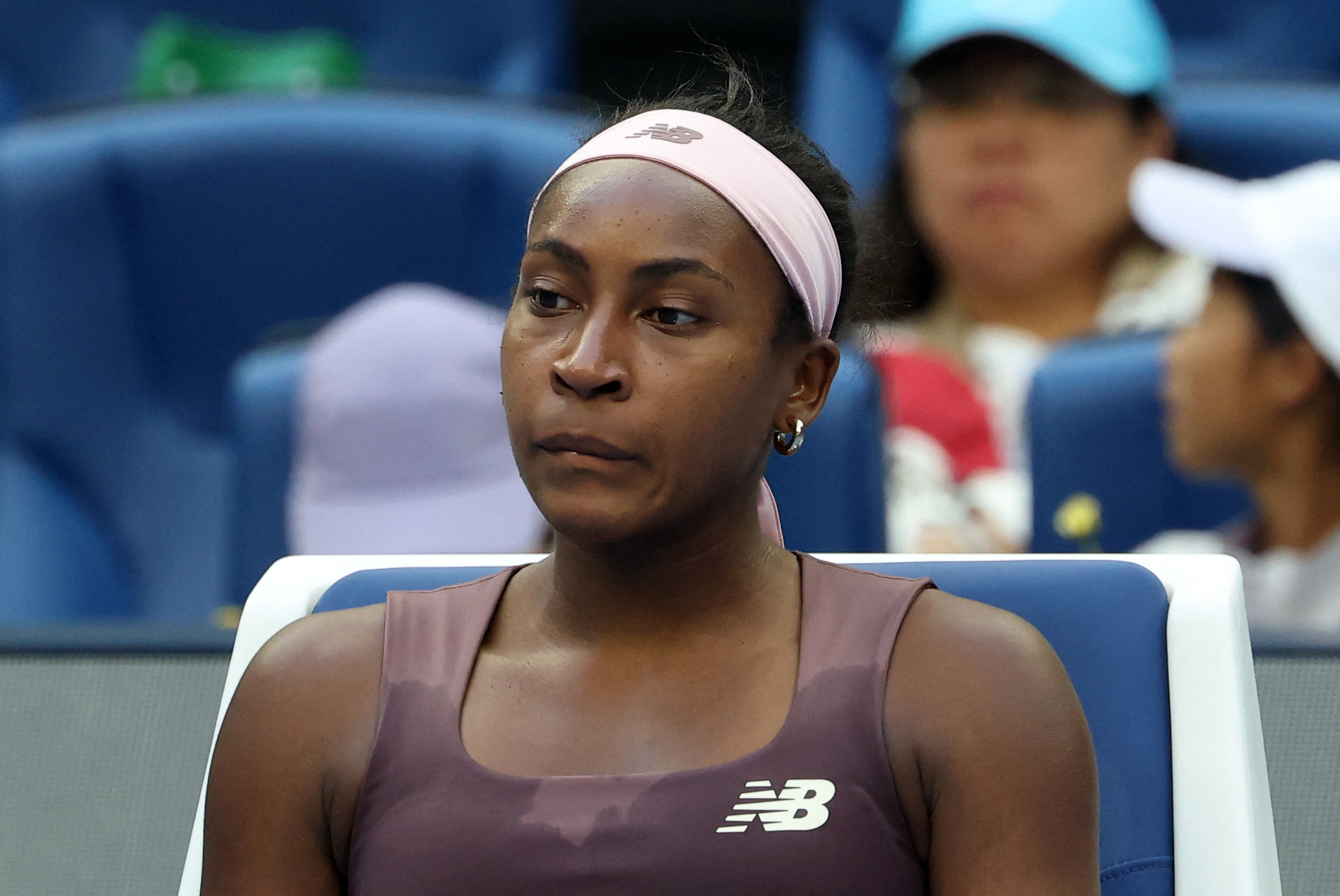 Coco Gauff ırkçı saldırıların gölgesinde oynadığı maçta Mertens’e elendi