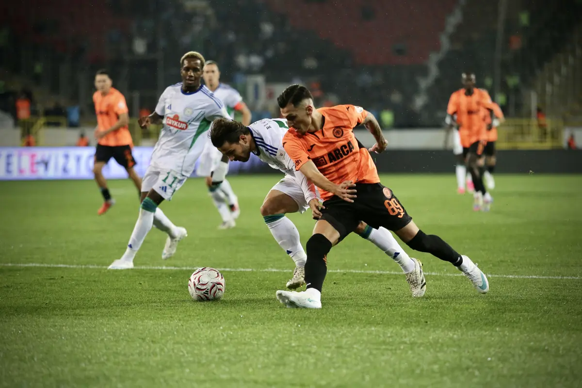 Çorumspor, Burak Yılmaz ile Çaykur Rizepor’u da yıktı. 2’de 2 yaptı