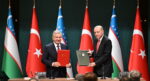 Cumhurbaşkanı Erdoğan, Özbekistan Cumhurbaşkanı Mirziyoyev ile görüştü. 5 anlaşma imzalandı