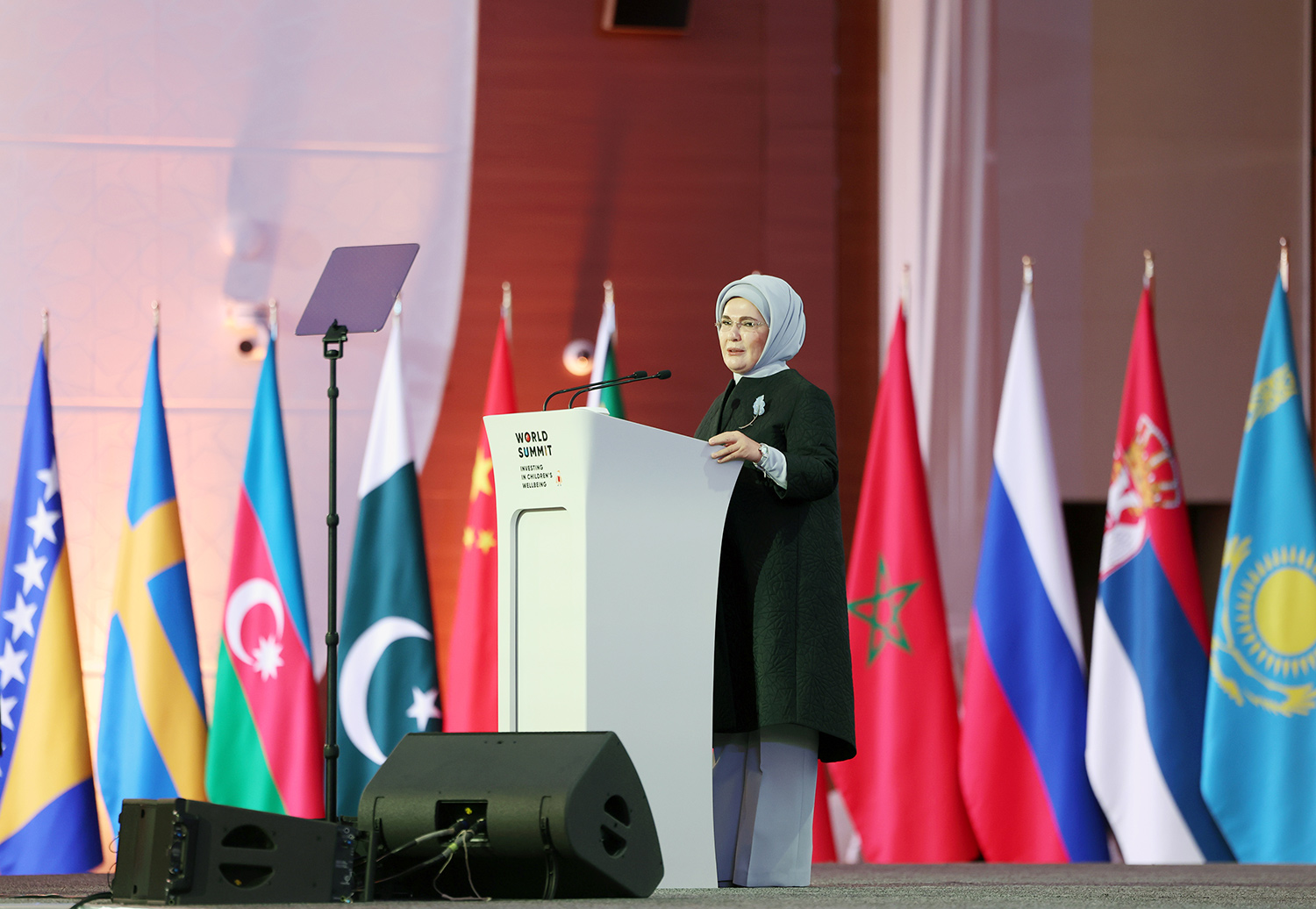 Emine Erdoğan: Türkiye olarak çocuklara fayda sağlayacak işbirliklerine her zaman hazırız