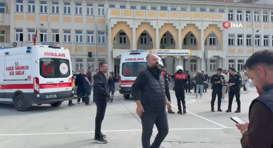 Esenyurt’taki bir lisede bıçaklı kavga