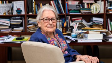 Felsefenin öncü ismi Prof. Dr. İoanna Kuçuradi’ye veda