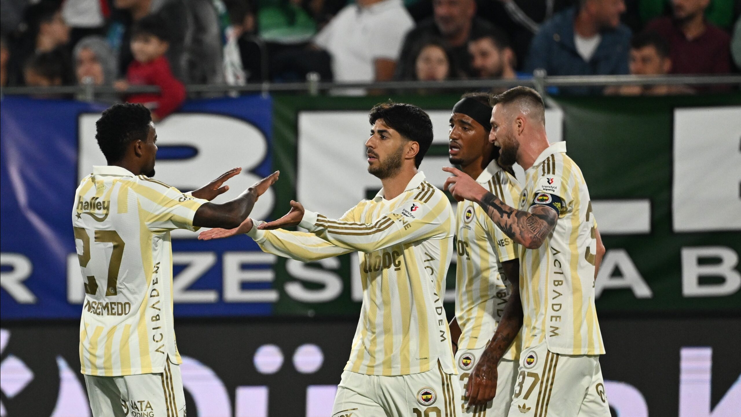 Fenerbahçe’de Asensio diz sakatlığı yüzünden maç kadrosundan çıkarıldı