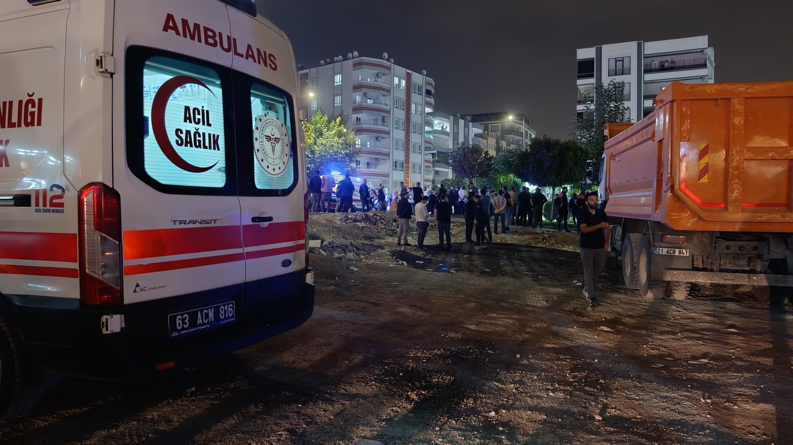 Firari şüpheli polisle çatıştı, kendi silahıyla intihar etti
