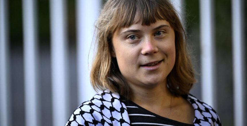 Fransa’da öğrenci protestoları devam ediyor. Greta Thunberg de katıldı