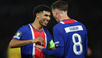 Fransa’daki olaylar futbolu da vurdu. PSG-Lyon maçı ertelendi