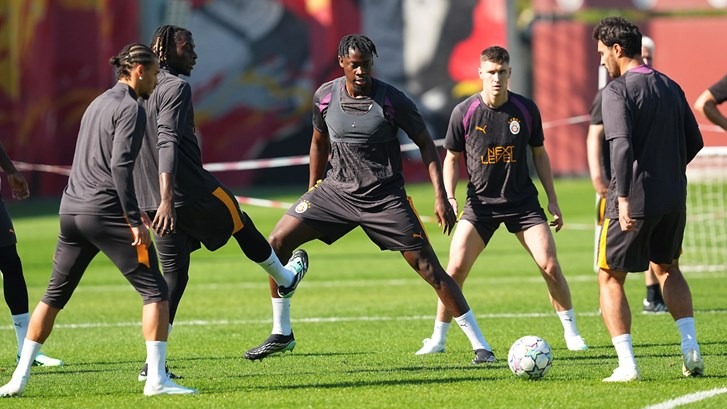 Galatasaray ara vermeden Barcelona maçının hazırlıklarına başladı