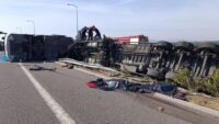 Geri manevrada 11 can kaybı. Otobüs ve tır şoförü tutuklandı