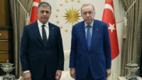 Gözler yarına çevrildi. Cemil Tugay AK Parti’ye mi geçecek?