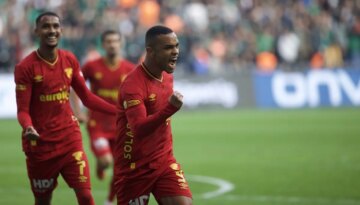 Göztepe, Kocaeli deplasmanında 3 puanı 2 golle aldı