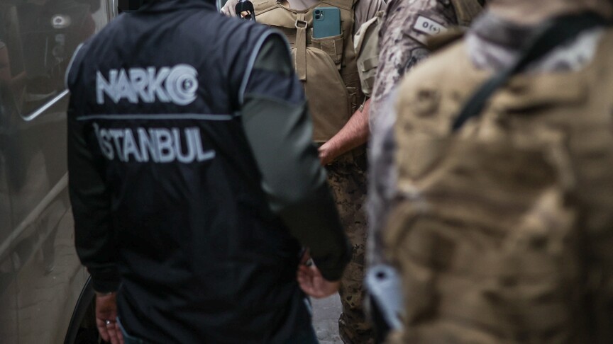 “Hayırsever” gibi davranıyorlardı. Uyuşturucu baronları deşifre oldu, “Abla” ve “Baroniçe” de var