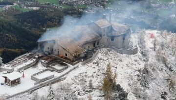 Hitler’in Kartal Yuvası kül oldu
