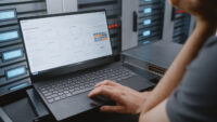 Hollanda kamuda Windows ve Office’in yerine kendi Linux işletim sistemini kullanacak