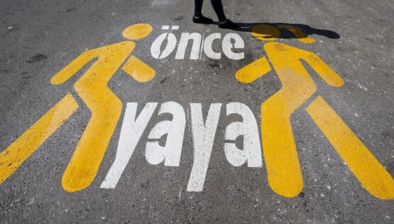 İki belediyeye yaya geçidi cezası