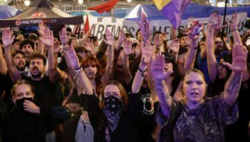 İspanya’da meclis kiracıları koruyan kararnameyi reddetti. 50 şehirde eylem çağrısı
