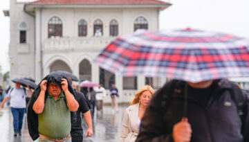 İstanbul’a yağmur ve fırtına geliyor. Sel ve su baskını uyarısı yapıldı