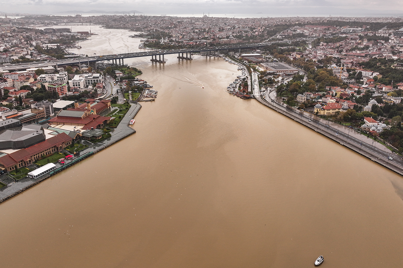 İstanbul’daki sel felaketinde can kaybı 6’ya yükseldi