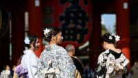 Japonya yabancılara şartları ağırlaştırdı. Harçlara 20 kat zam