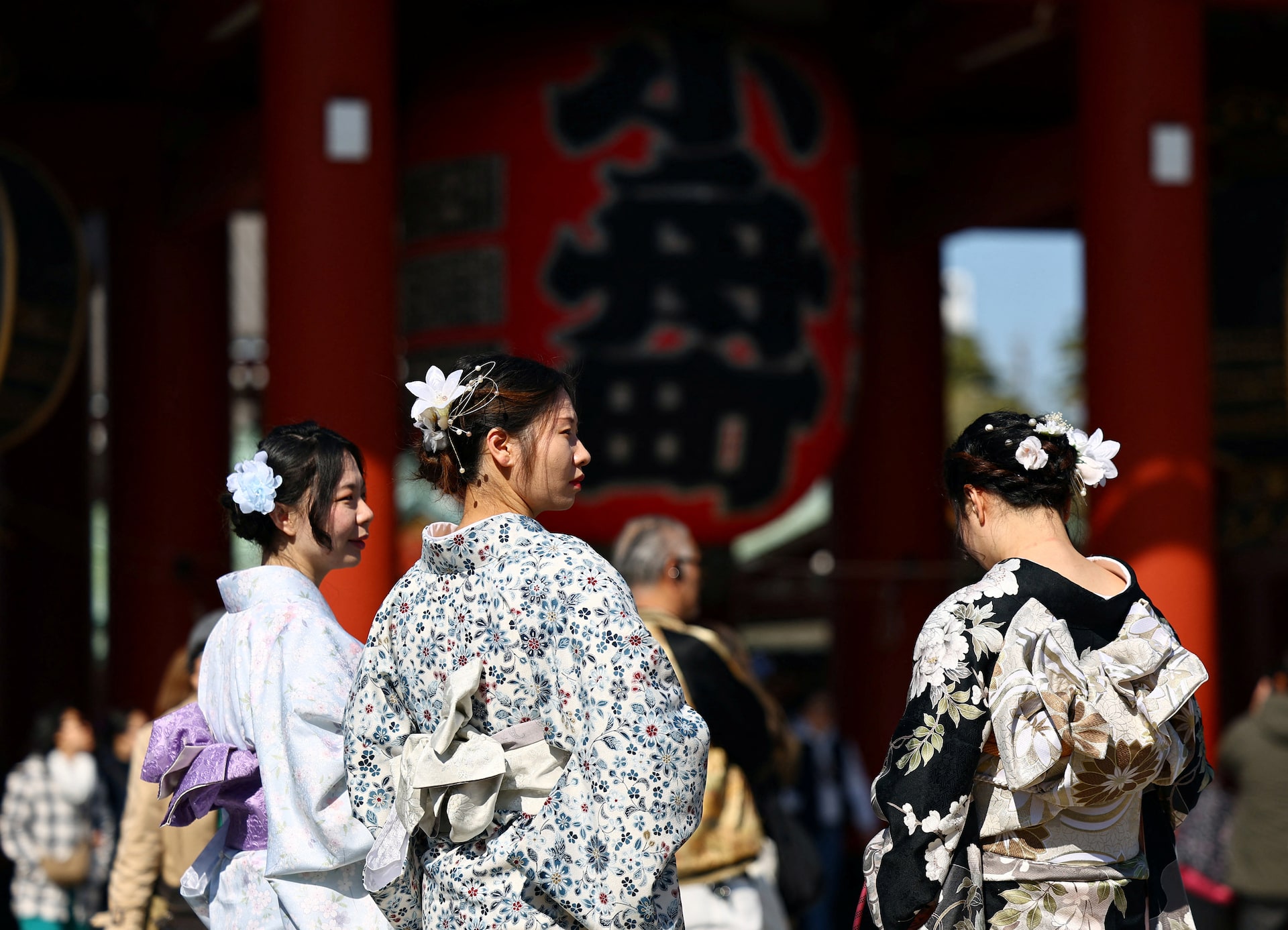 Japonya yabancılara şartları ağırlaştırdı. Harçlara 20 kat zam