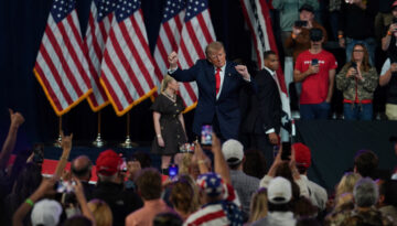 Kamu parasıyla Trump reklamlarına yargı freni