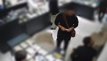 Konya’da 1,2 kilo altınla yakalandı: Telefon dolandırıcısına kuyumcuda suçüstü