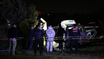Manisa’da dehşet. Yanan araçta ceset bulundu