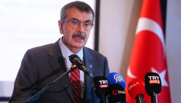 MEB’den Meta’ya dava hazırlığı. Bakan Tekin: İçerikleri çocuğun erişemeyeceği şekle sokun