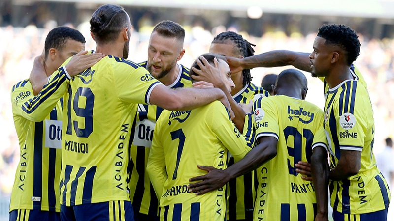 Milli takımda sakatlandı, Fenerbahçe’de ciddi alarm