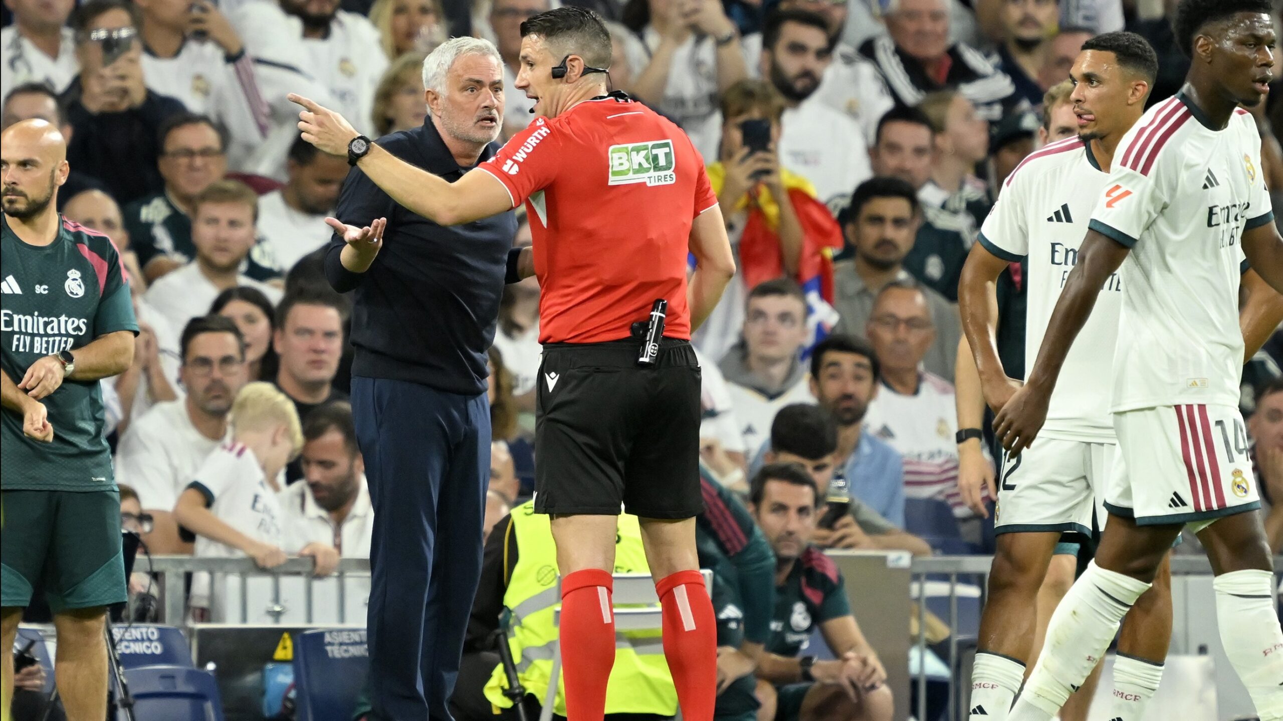 Mourinho’dan hakemlere olay gönderme. “Burnuma pis kokular geliyor”