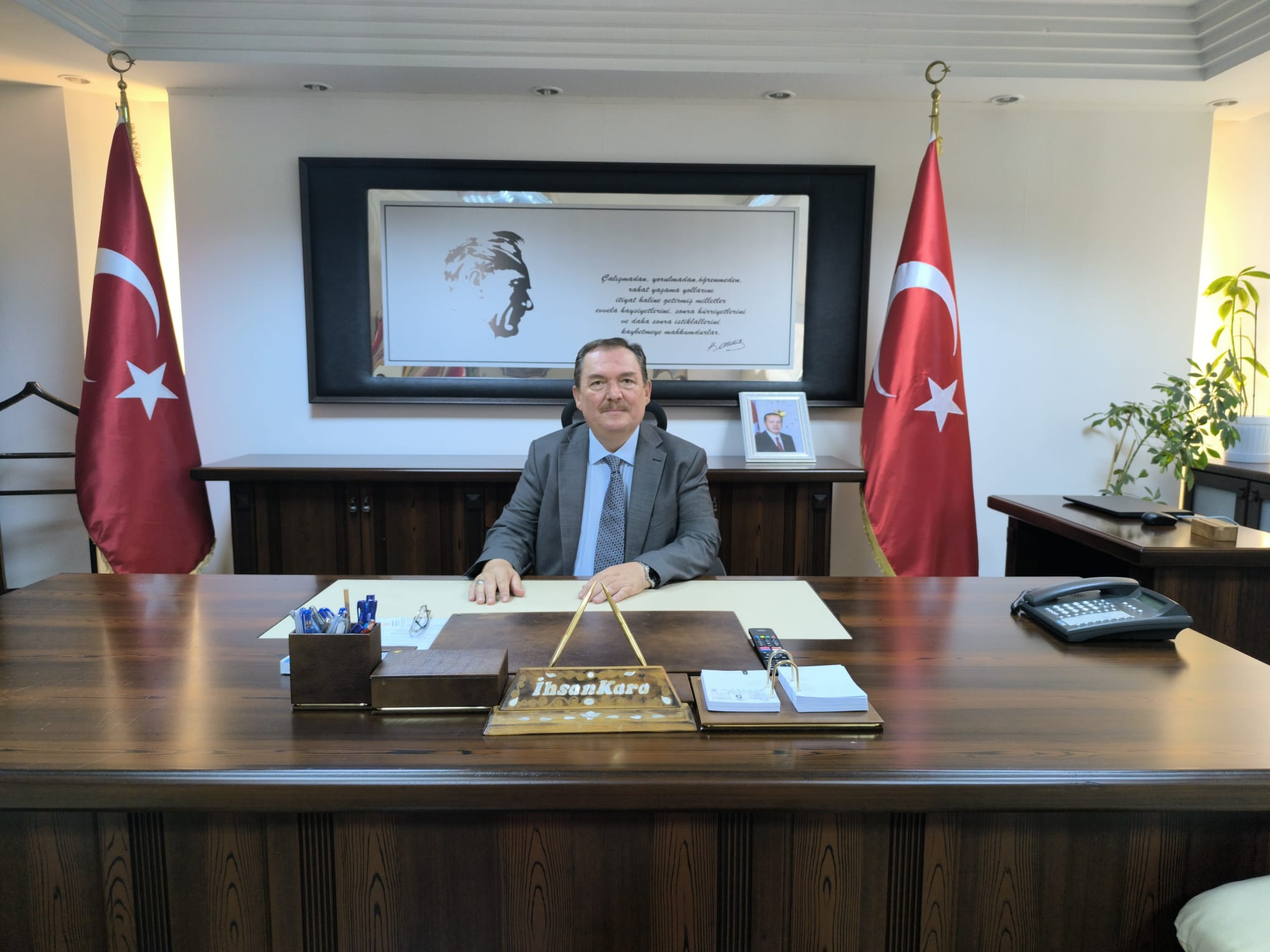 Muratpaşa Kaymakamı İhsan Kara kalp krizinden hayatını kaybetti