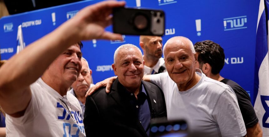 Netanyahu’nun en büyük rakibi Gadi Eisenkot kimdir?