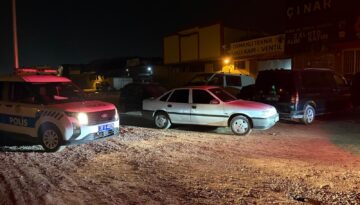 Polisten kaçan alkollü sürücü, basın mensubuna saldırdı