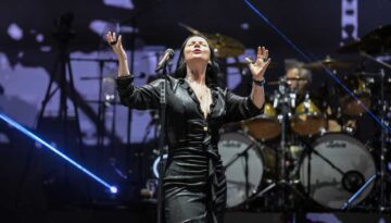 Şebnem Ferah Antalya’da konser verdi