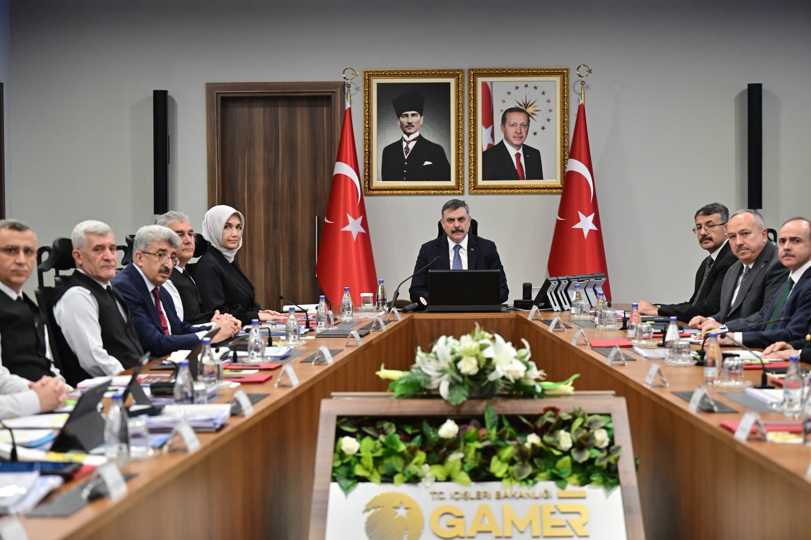 “Şefkat Kalkanı” projesinin ayrıntıları belli oldu. Okul güvenliği için aileye eğitim